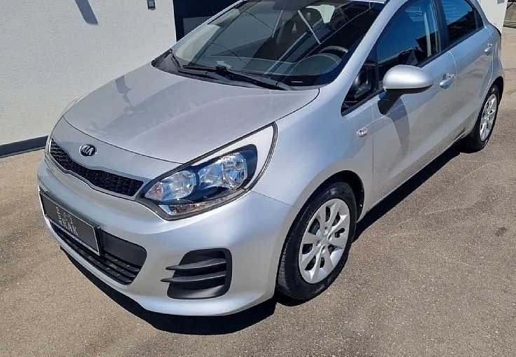Zunanja slika - KIA Rio - 1.25 CVVT EX Urban 1.LASTNIK. 95648 KM - 2