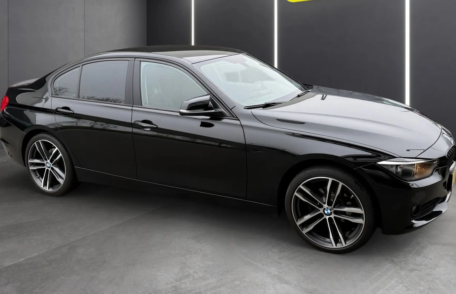 Zunanja slika - BMW Serija 3 - : 318d MOŽNOST FINANCIRANJA BREZ POLOGA - 9