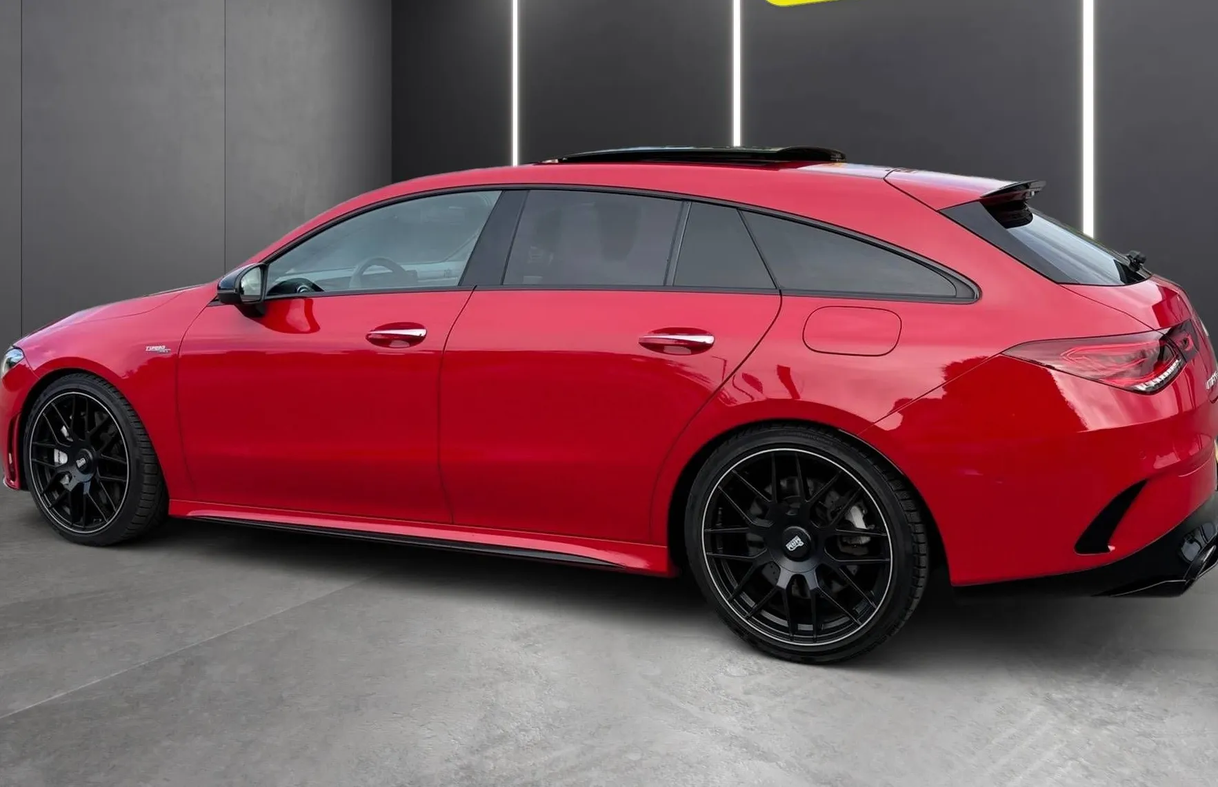 Zunanja slika - Mercedes-Benz CLA-Razred - CLA Shooting Brake AMG CLA 35 4MATIC FUL LED ACC NAVI KAMERA PANO - 3