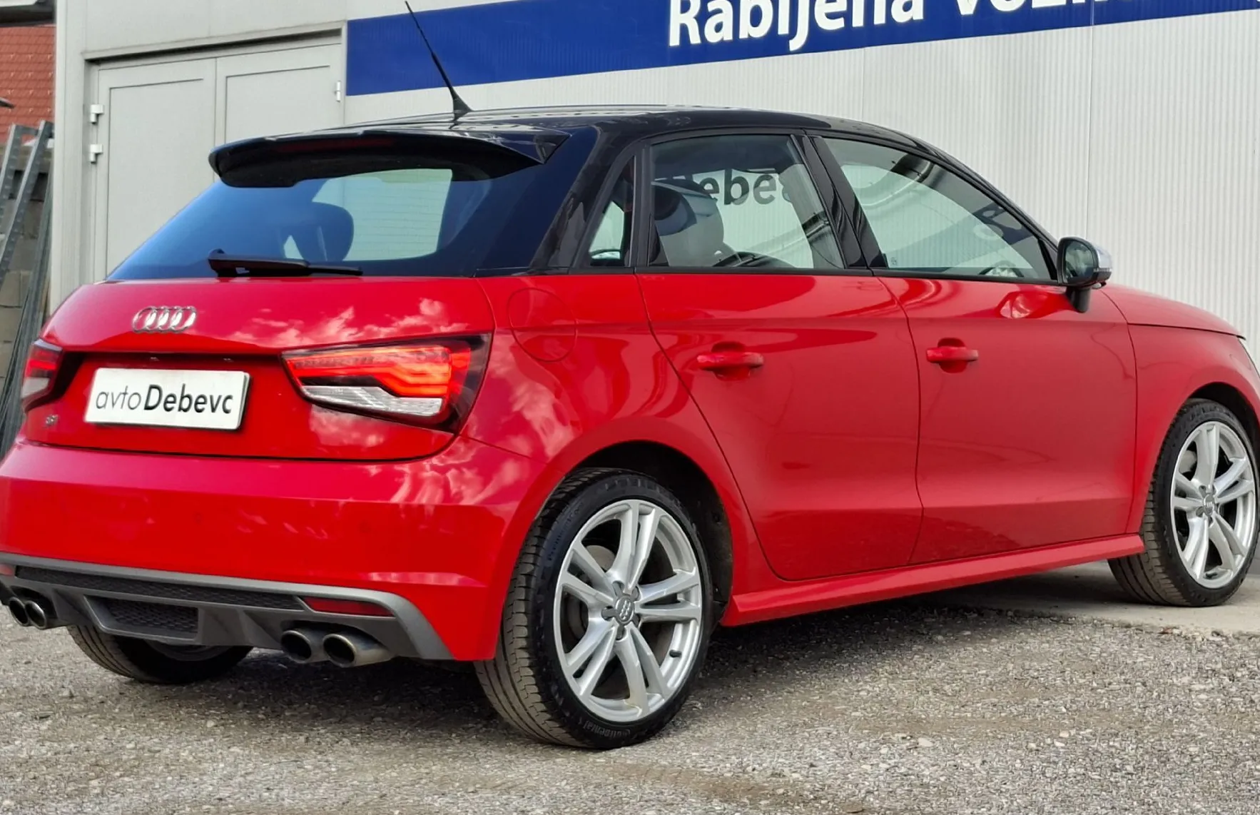 Zunanja slika - Audi S1 - 2.0 TFSI quattro - 4