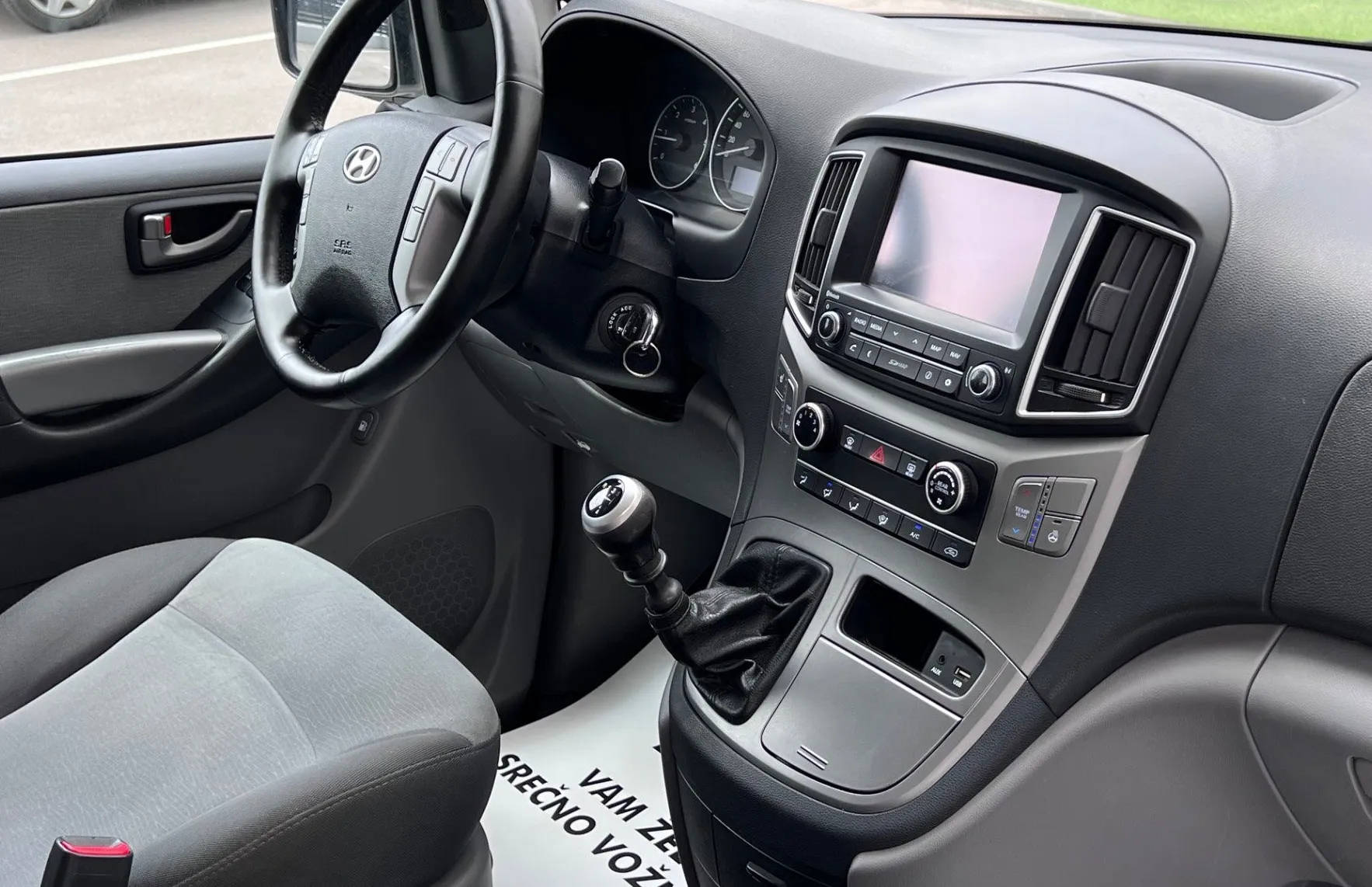 Zunanja slika - Hyundai H-1 - 2.5 CRDi+8SED+R.KAMERA+NAVI+3CONSKA KLIMA... - 16