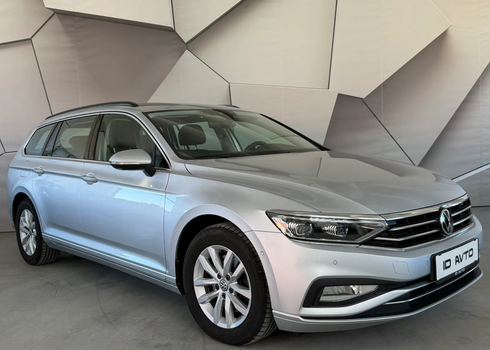 Zunanja slika - Volkswagen Passat - Variant 2,0 TDI BMT SCR Business DSG - 1