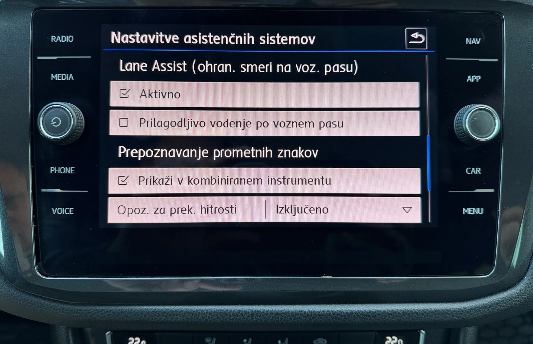 Zunanja slika - VW Tiguan - 2.0 TDI Comfortline Kamera - LED - Kljuka... - 16