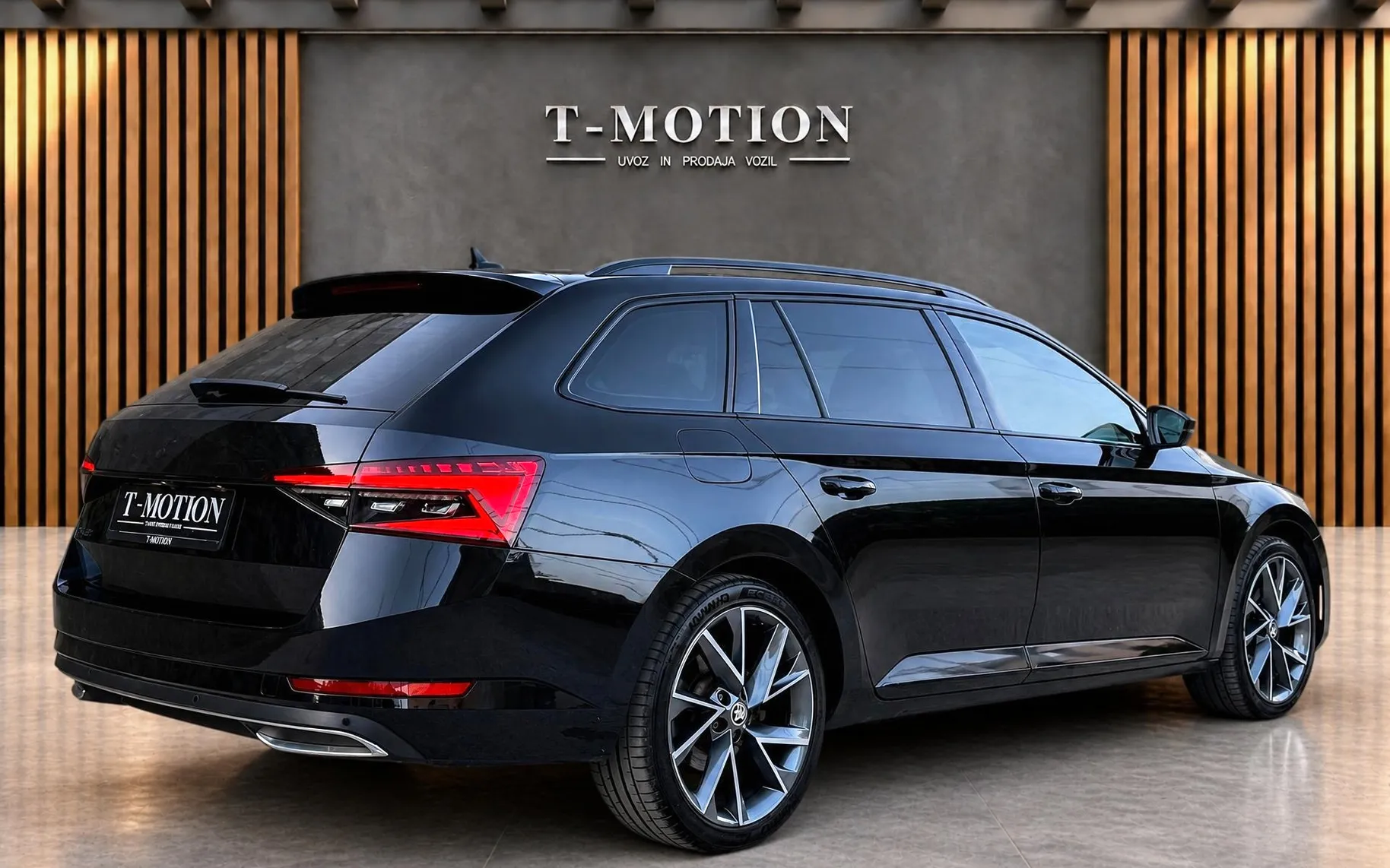 Zunanja slika - Škoda Superb - iV 1.4 TSI Sportline DSG|MATRIX|ACC|KAM|KEYLESS - 3
