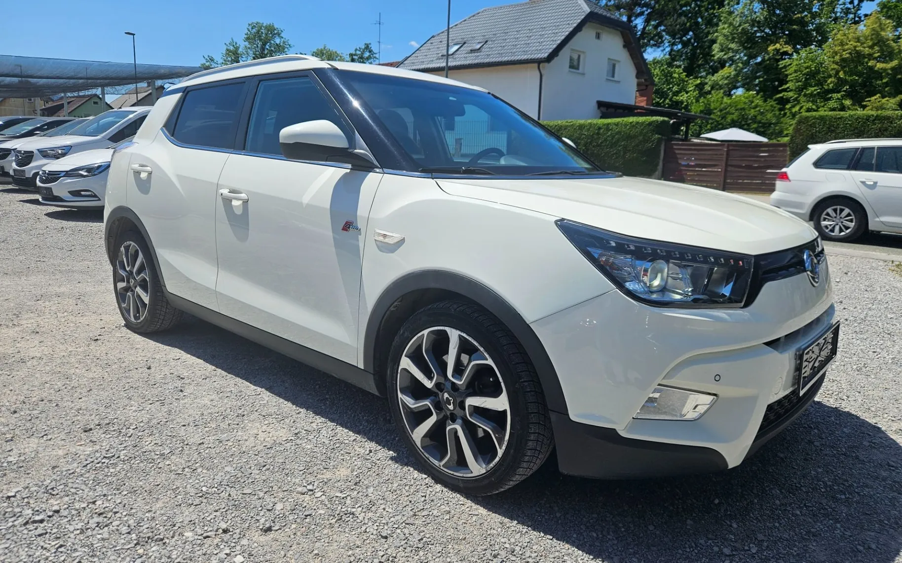 Zunanja slika - SsangYong Tivoli - AWD 1.6 TD AUT.  PANORAMA  LED - 2