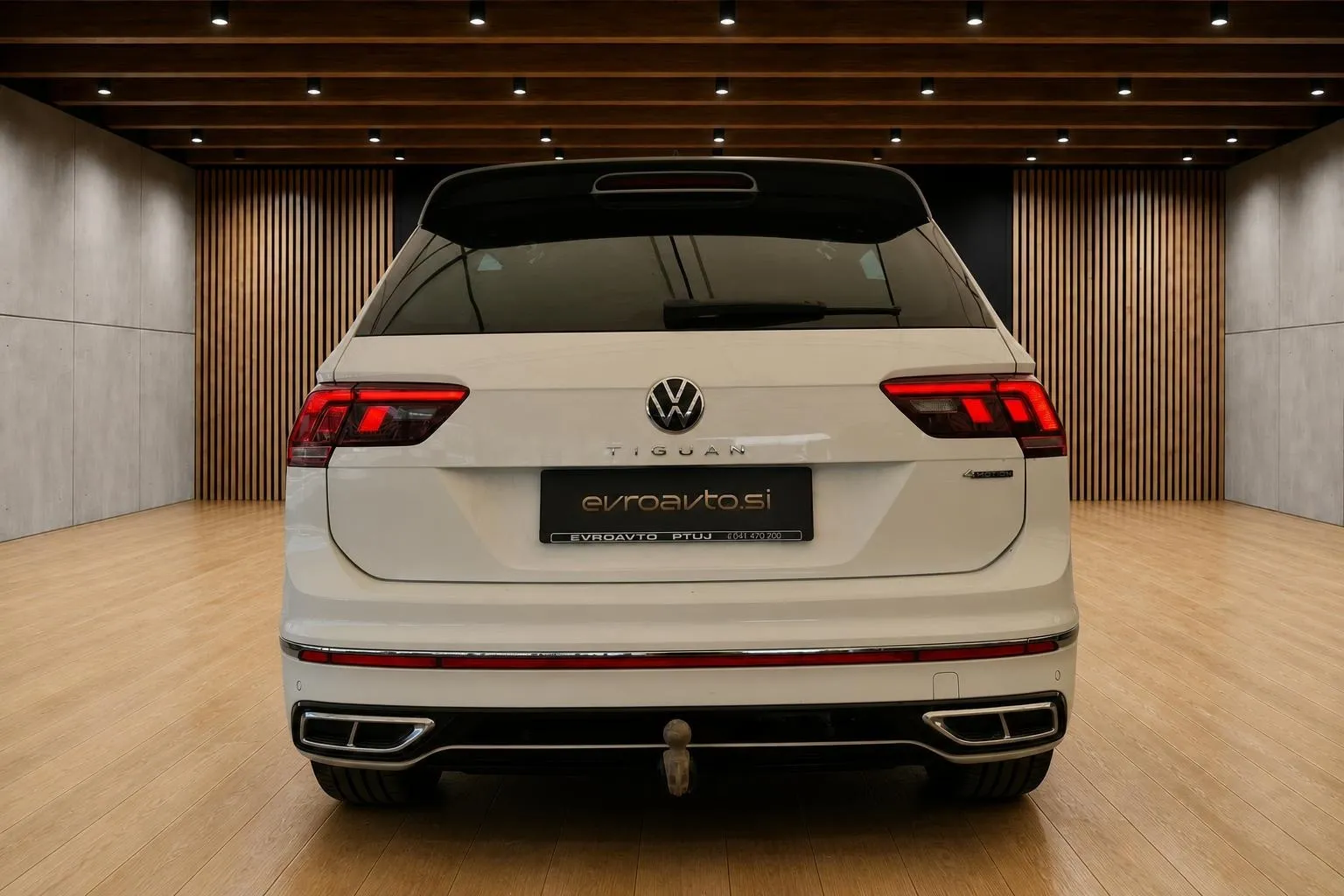 Zunanja slika - Volkswagen Tiguan - 4motion 2.0 TDI BMT R-Line DSG•IQ.LIGHT - 5
