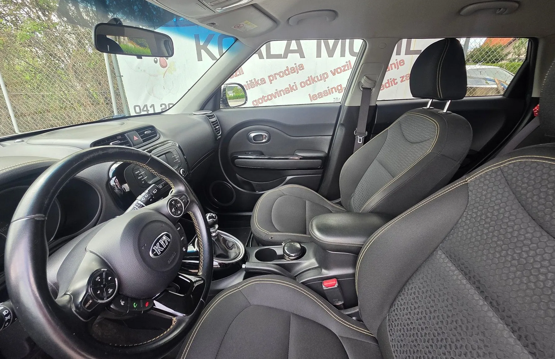 Zunanja slika - KIA Soul - 1.6 CRDi EX LED-KAMERA-ALU-2.LASTNIK - 10