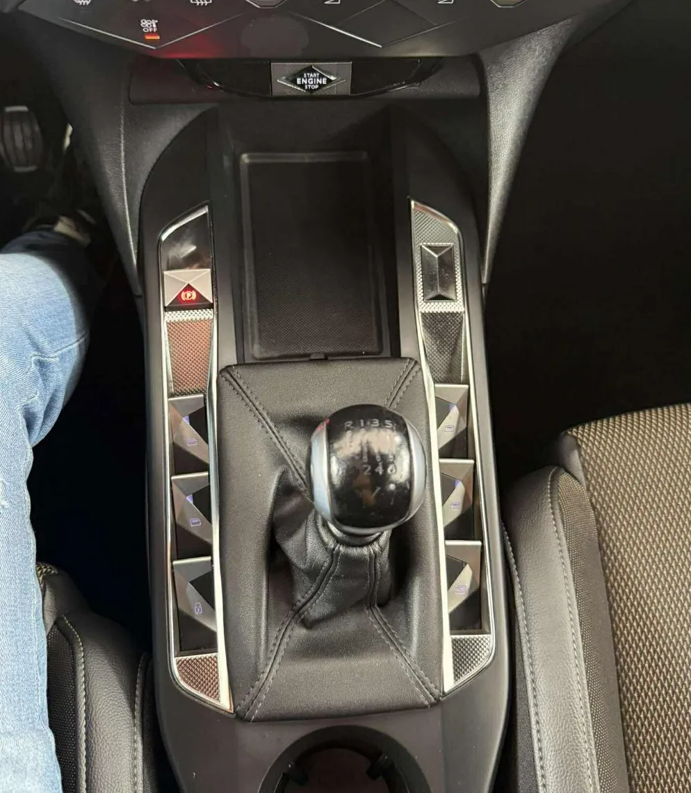 Zunanja slika - DS DS 3 Crossback - Crossback Perform. Line 1.5L BlueHDi.81KW NEMŠKI.U - 8