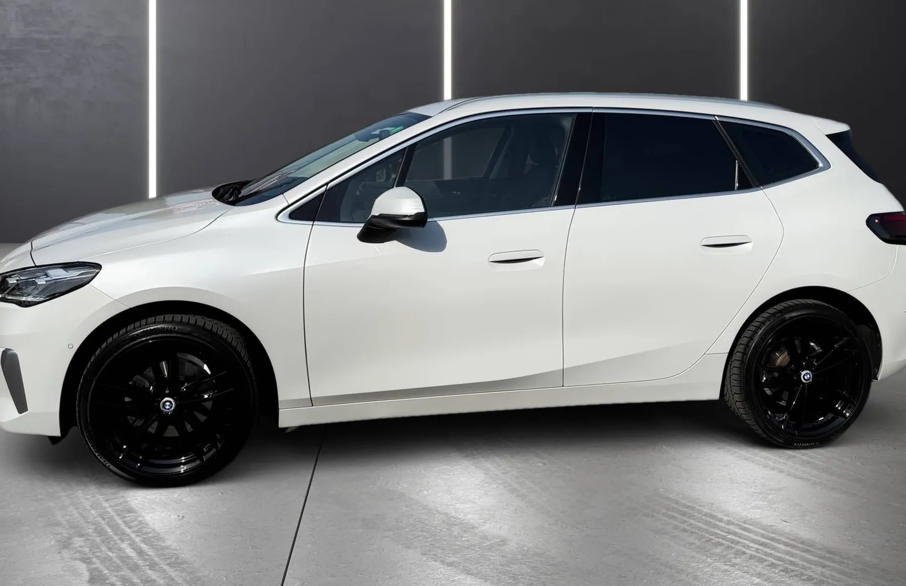 Zunanja slika - BMW Serija 2 - Active Tourer: 218i FULL LED NAVI KAMERA TEMPOMAT USNJE - 3