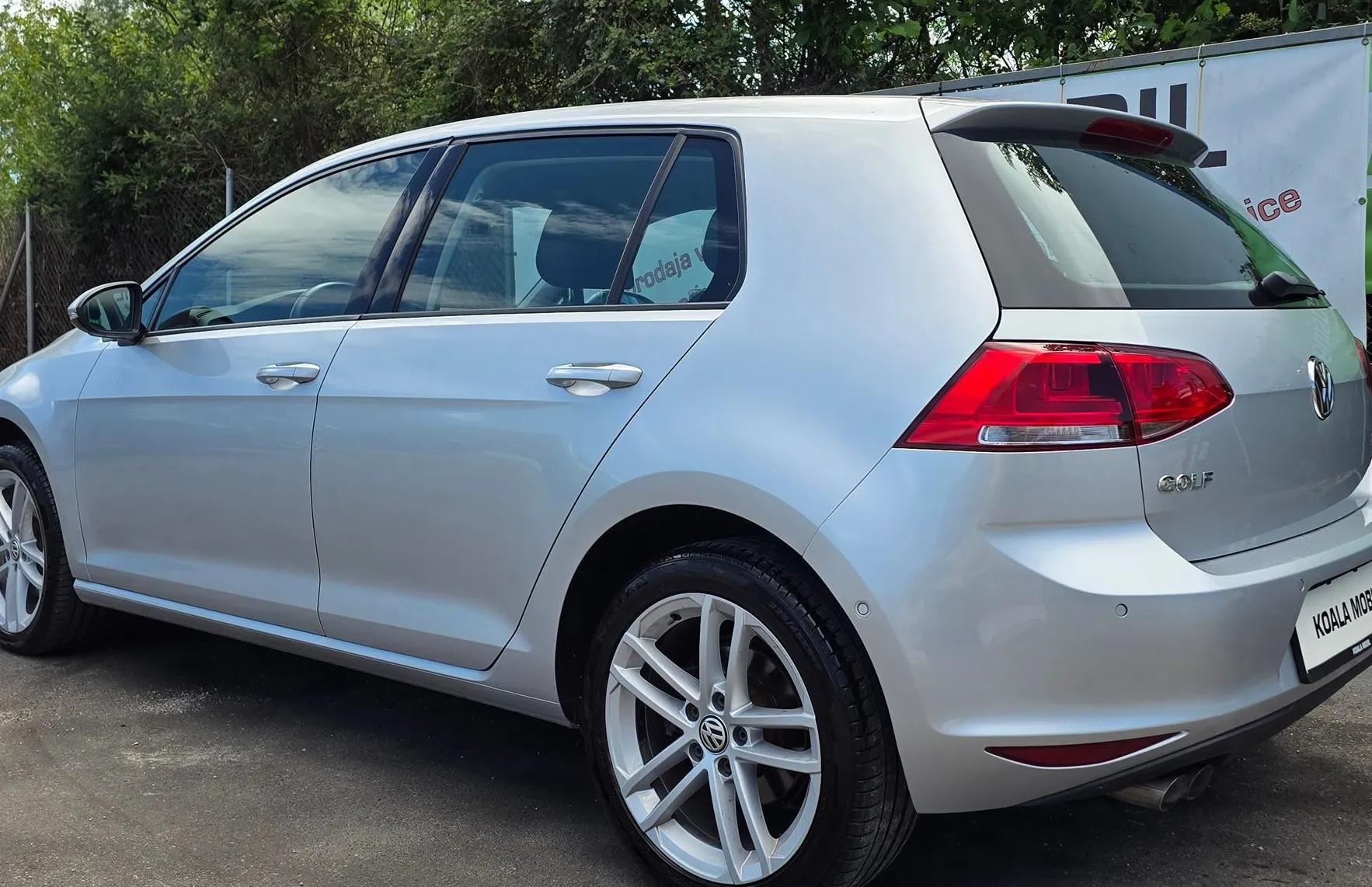 Zunanja slika - Volkswagen Golf - 4MOTION 1.6 TDI XENON-GRETJE SEDEŽEV-KAMERA-SLO - 6