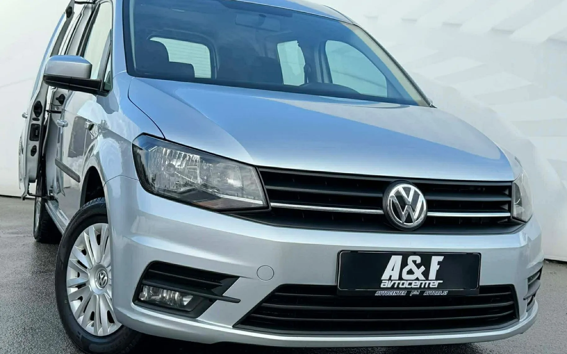 Zunanja slika - VW Caddy - 2.0 TDI-2X DRSNA VRATA-1 LASTNIK-LIZING ZA TUJCE-. - 3