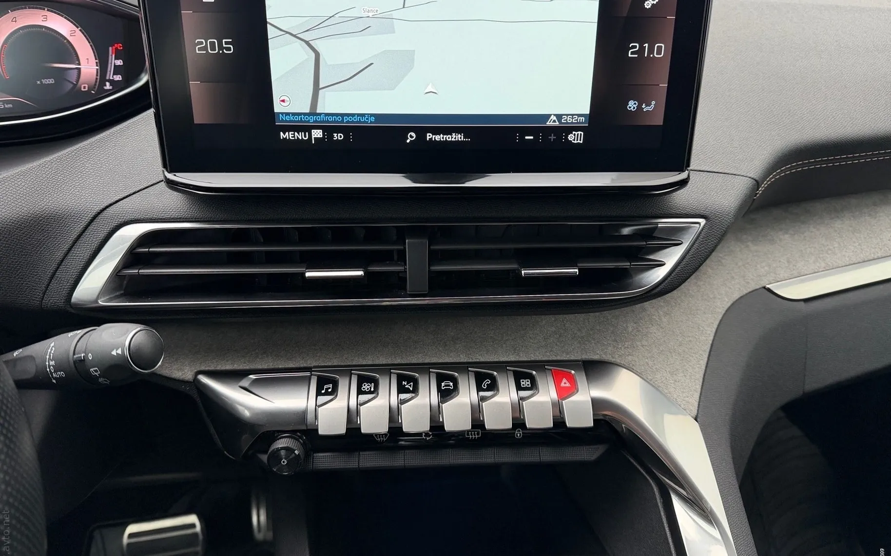 Notranja slika - Peugeot 3008 - 1.5 HDI Aut.GT-Line-SLO-Mrtvi kot-Aktivni tempom.. - 9