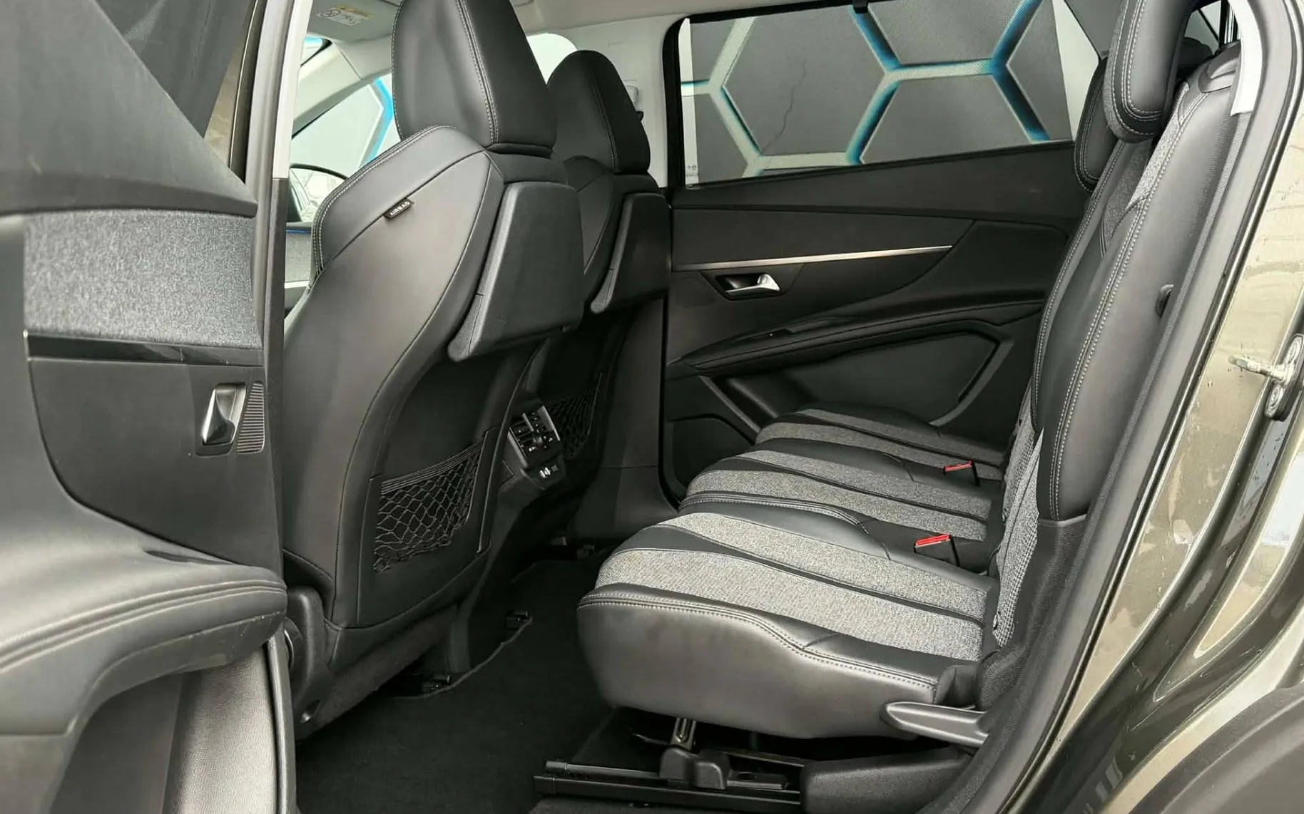 Notranja slika - Peugeot 5008 - 1.2 i•GT LINE•FUL LED•VIRTUAL•ACC•MRTVI KOTI•PDC• - 10