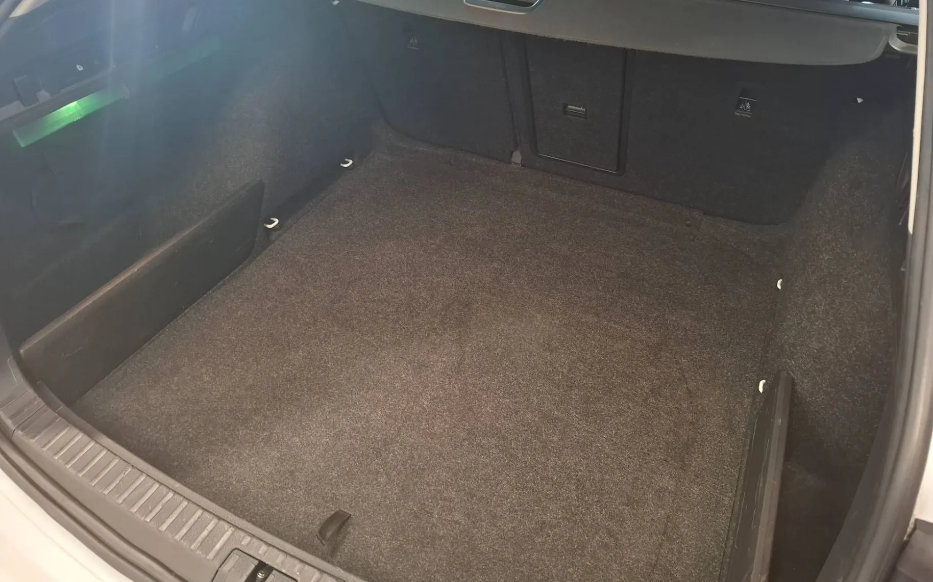 Notranja slika - Škoda Octavia - Combi 2.0 TDI DSG-NAVI-PDC-ACC-FULL LED-ALU- - 8