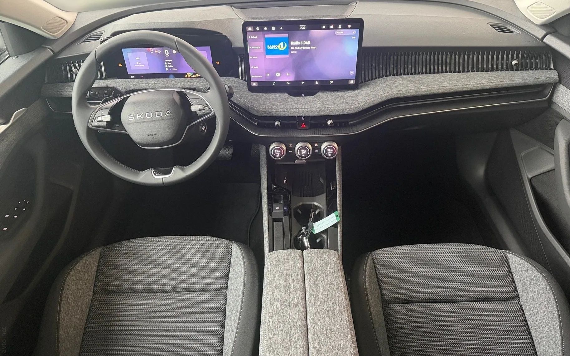 Notranja slika - Škoda Superb - Combi 2.0 TDI Selection DSG... - 10