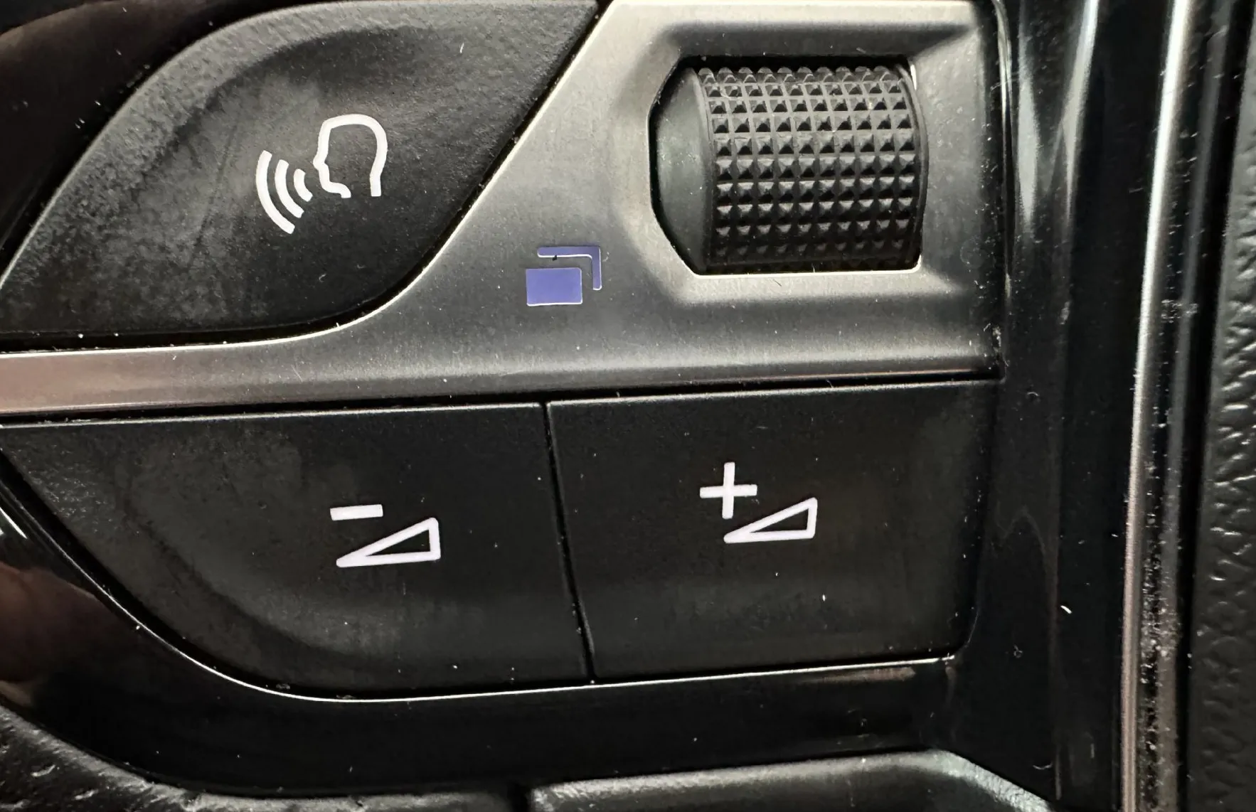 Zunanja slika - Peugeot 5008 - 1.2  96 KW.GT Line Avt..USNJE.NAVI.VELIKI SERVIS - 12