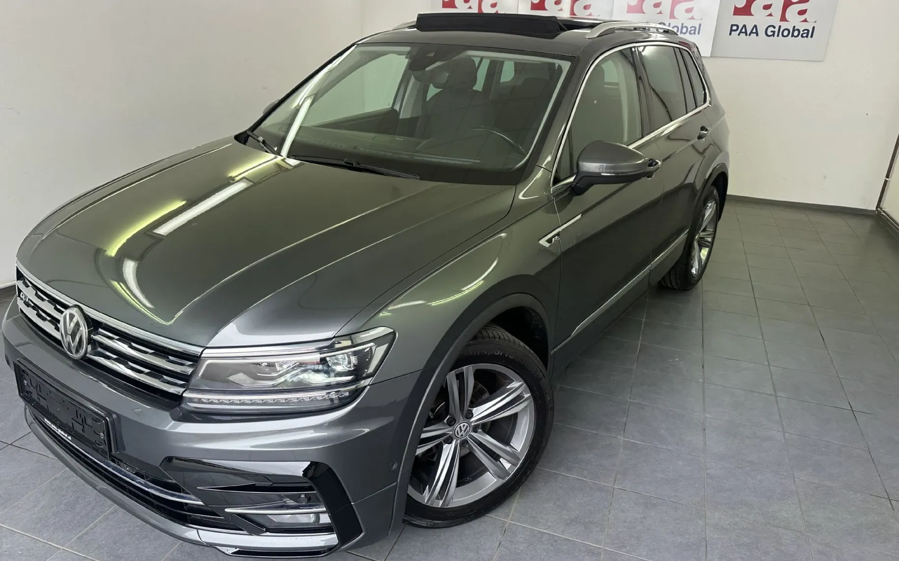 Zunanja slika - Volkswagen Tiguan - 1.5 TSI ACT BMT R-Line DSG.Highline 110kW.KAMERA - 1