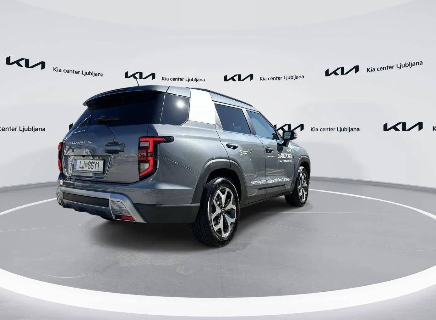 Zunanja slika - SsangYong Torres - 1.5 T-GDI Premium 4WD AT... - 4