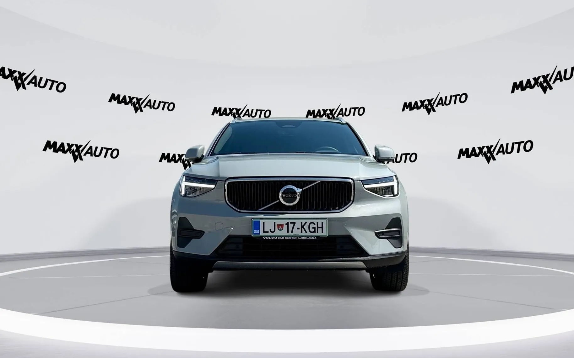 Zunanja slika - Volvo XC40 - B3P Core Avt - 2