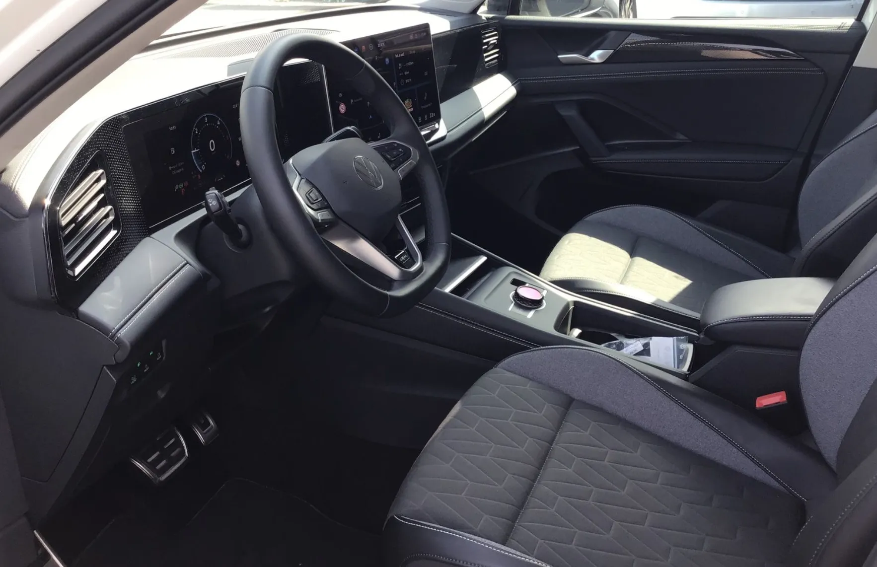 Zunanja slika - Volkswagen Tiguan - 2.0 TDI BMT Life DSG - 9