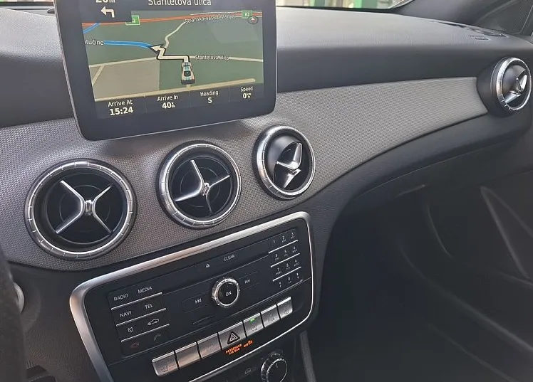 Zunanja slika - Mercedes-Benz CLA-Razred - CLA Shooting Brake CLA 250 4MATIC-ODLIČEN-SAMO 103108 KM - 8
