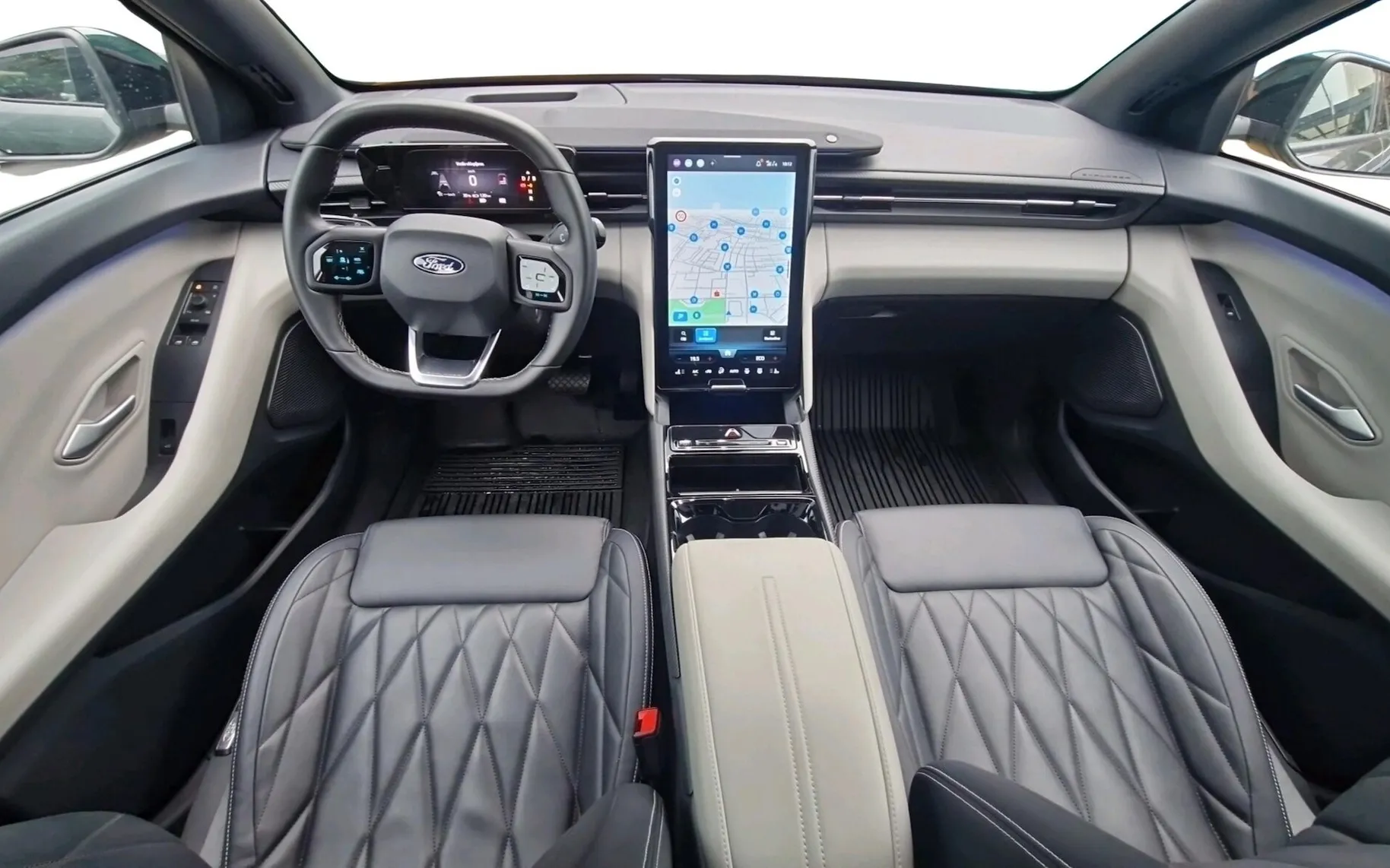 Zunanja slika - Ford Explorer - PREMIUM AWD 340KM PODALJŠAN DOSEG-SLO-USNJE-360o - 7