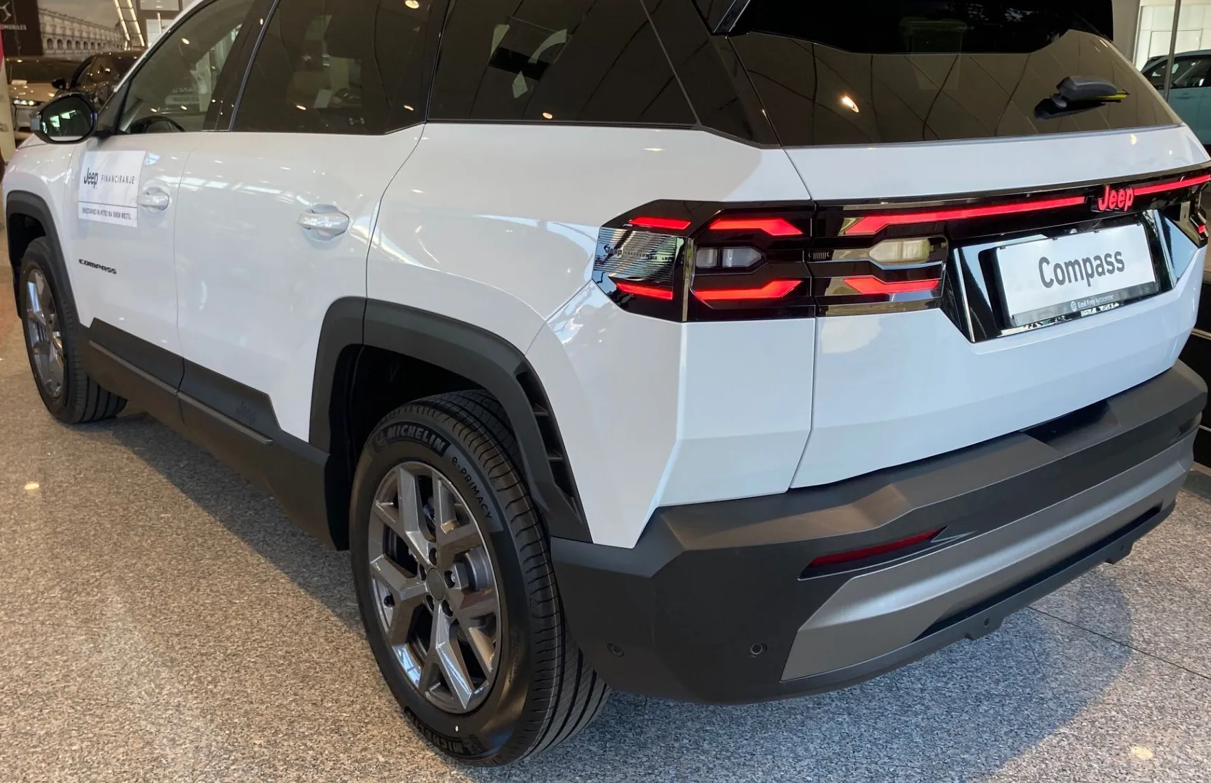 Zunanja slika - Jeep Compass - 1.2 DCT6 e-Hybrid 107kW First Edition - 4