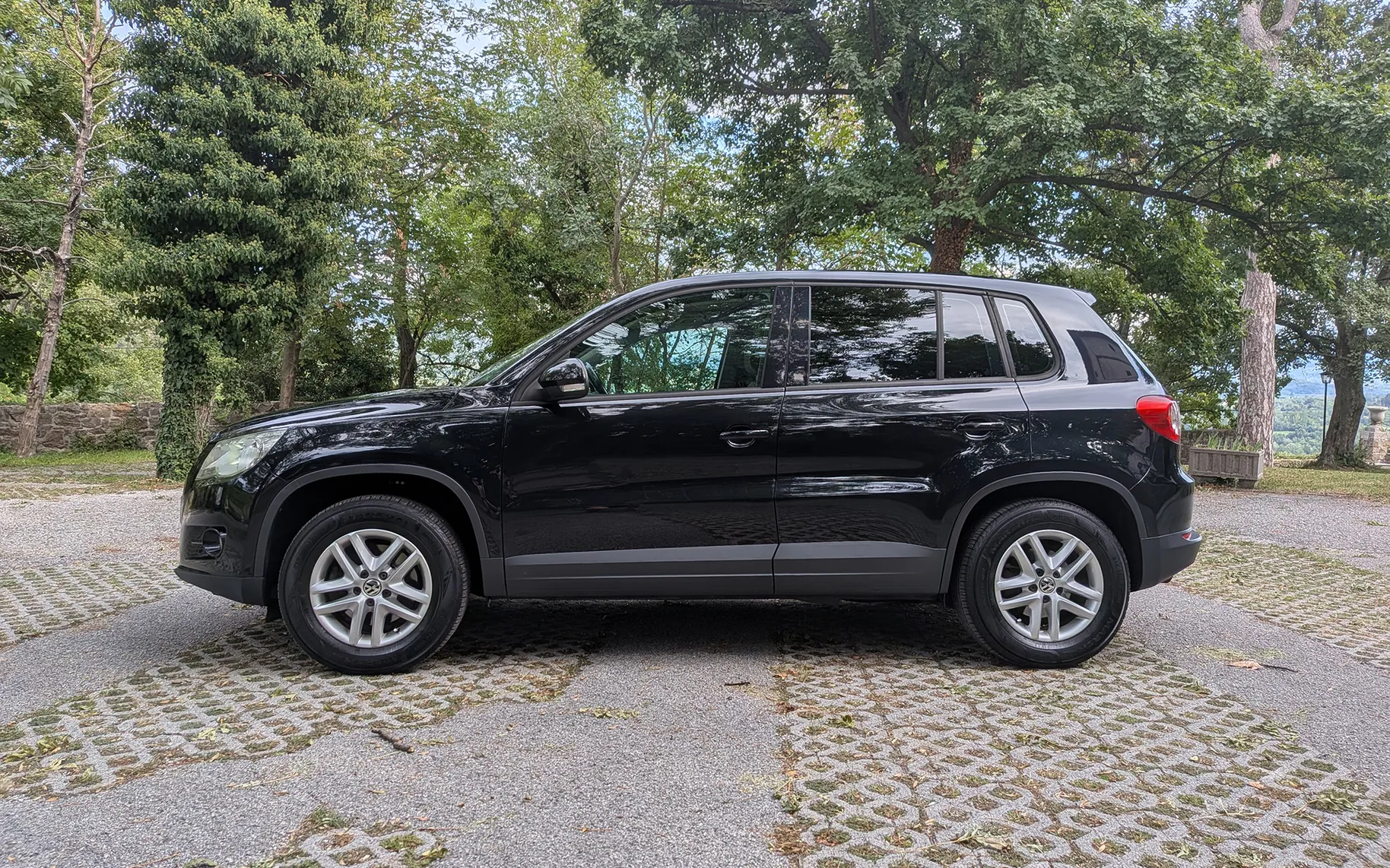 Zunanja slika - Volkswagen Tiguan - 1,4 TSI BlueMotion Trend&Fun - 4