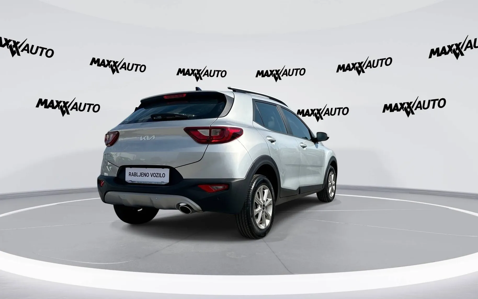Notranja slika - KIA Stonic - 1.0 T-GDi LX Urban+ ISG - 7