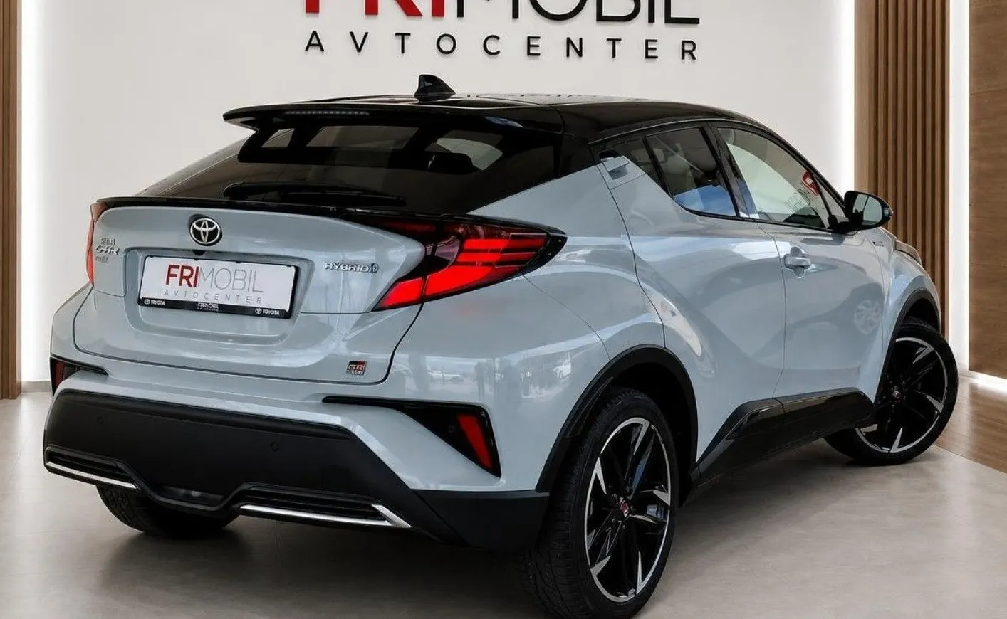 Zunanja slika - Toyota C-HR - Hybrid 2.0 GR Sport •ALCANTARA•FULL LED•SLO• - 3