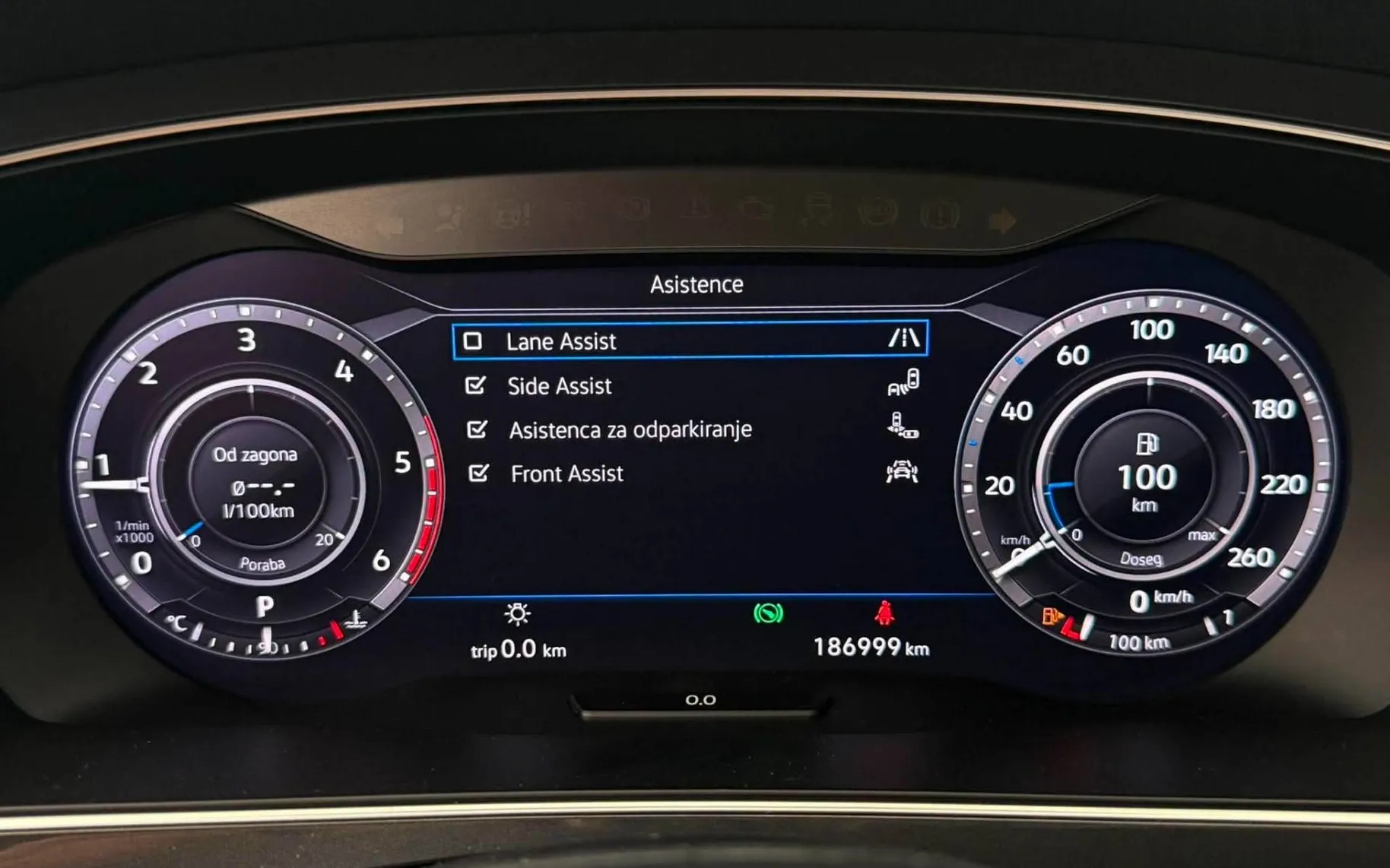 Notranja slika - Volkswagen Tiguan - 2.0 TDI•DSG•4X4•PANO•R LINE•FUL LED•VIRTUAL•ACC• - 12
