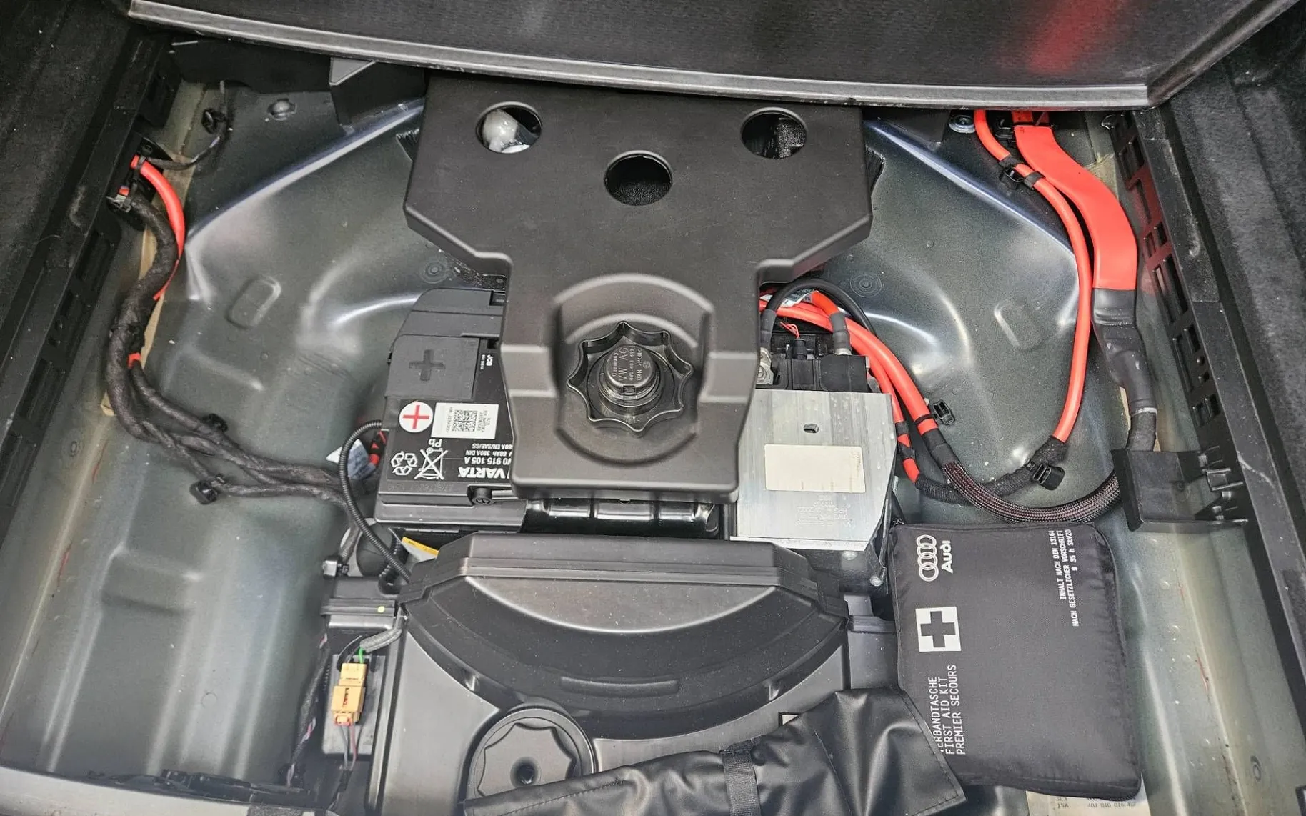 Notranja slika - Audi A4 Avant - 35 TDI S tronic - 11