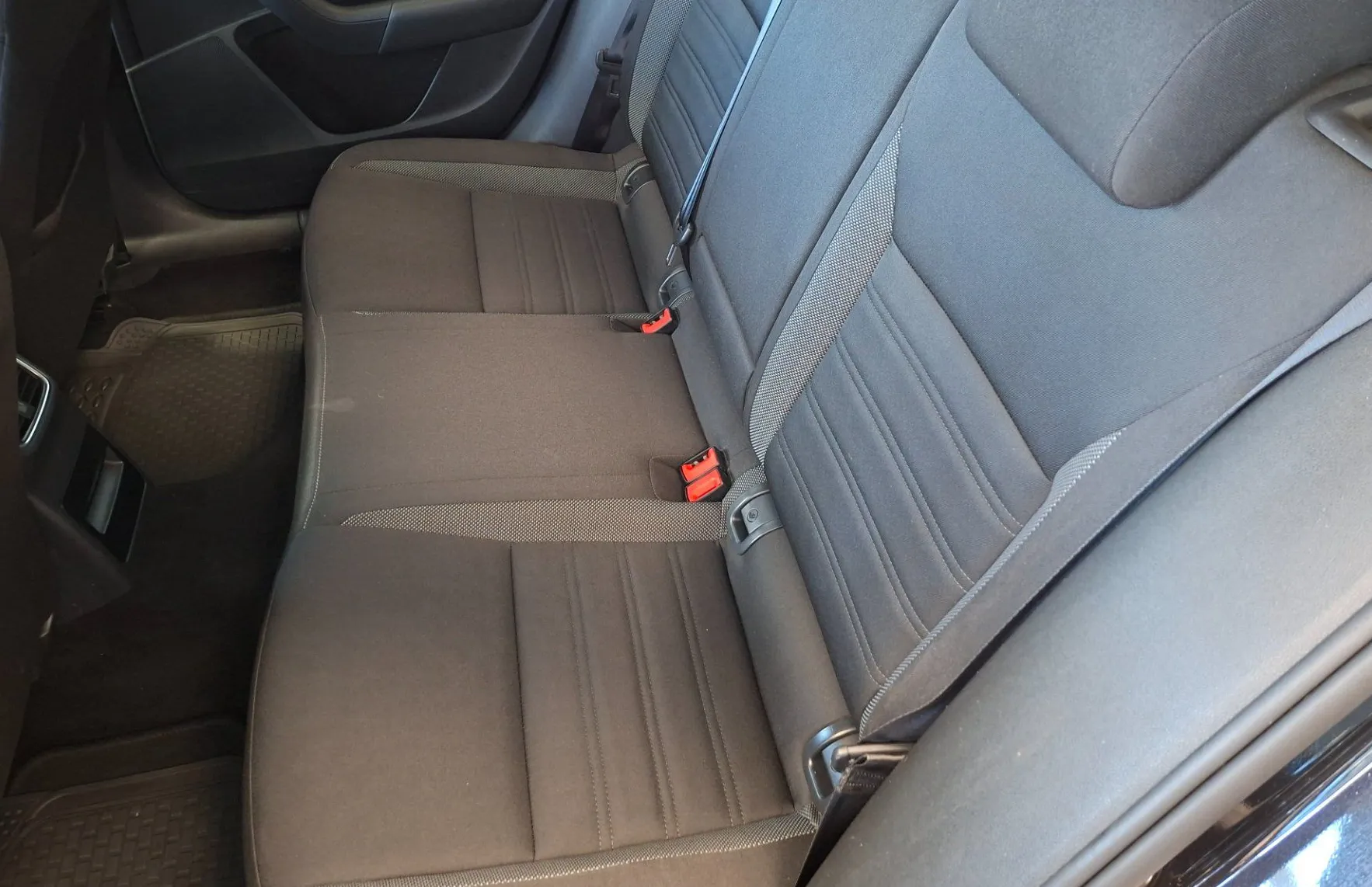 Zunanja slika - Škoda Octavia - Combi 1.0 TSI Family-LED-NAVI-PDC-ODLIČEN- - 16