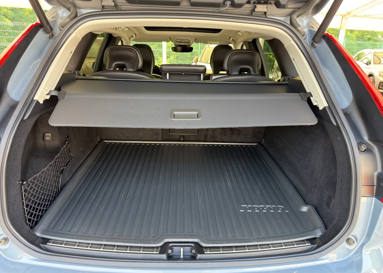 Zunanja slika - Volvo XC60 - B4 AWD Momentum Avt. - 16