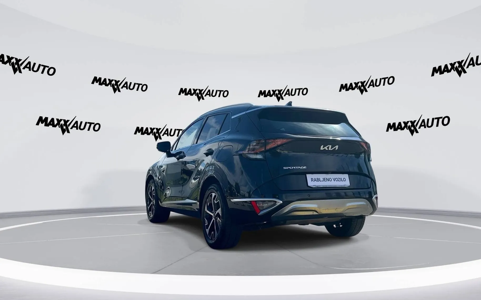 Notranja slika - KIA Sportage - 1.6 T-GDI MHEV EX Style ISG DCT - 7