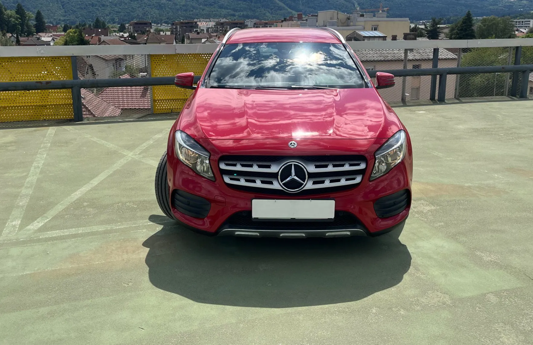Zunanja slika - Mercedes-Benz GLA-Razred - GLA 200 d AMG Line Avt. NAVI. TEMPOMAT. F1 PRES. - 2