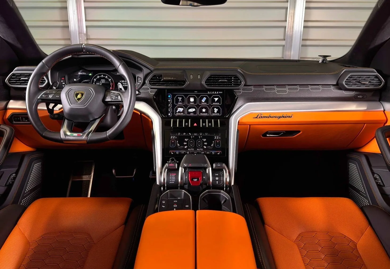 Zunanja slika - Lamborghini Urus - 650KM - PANORAMA - GRET. HLAJ. - KAMERA - HUD ... - 8