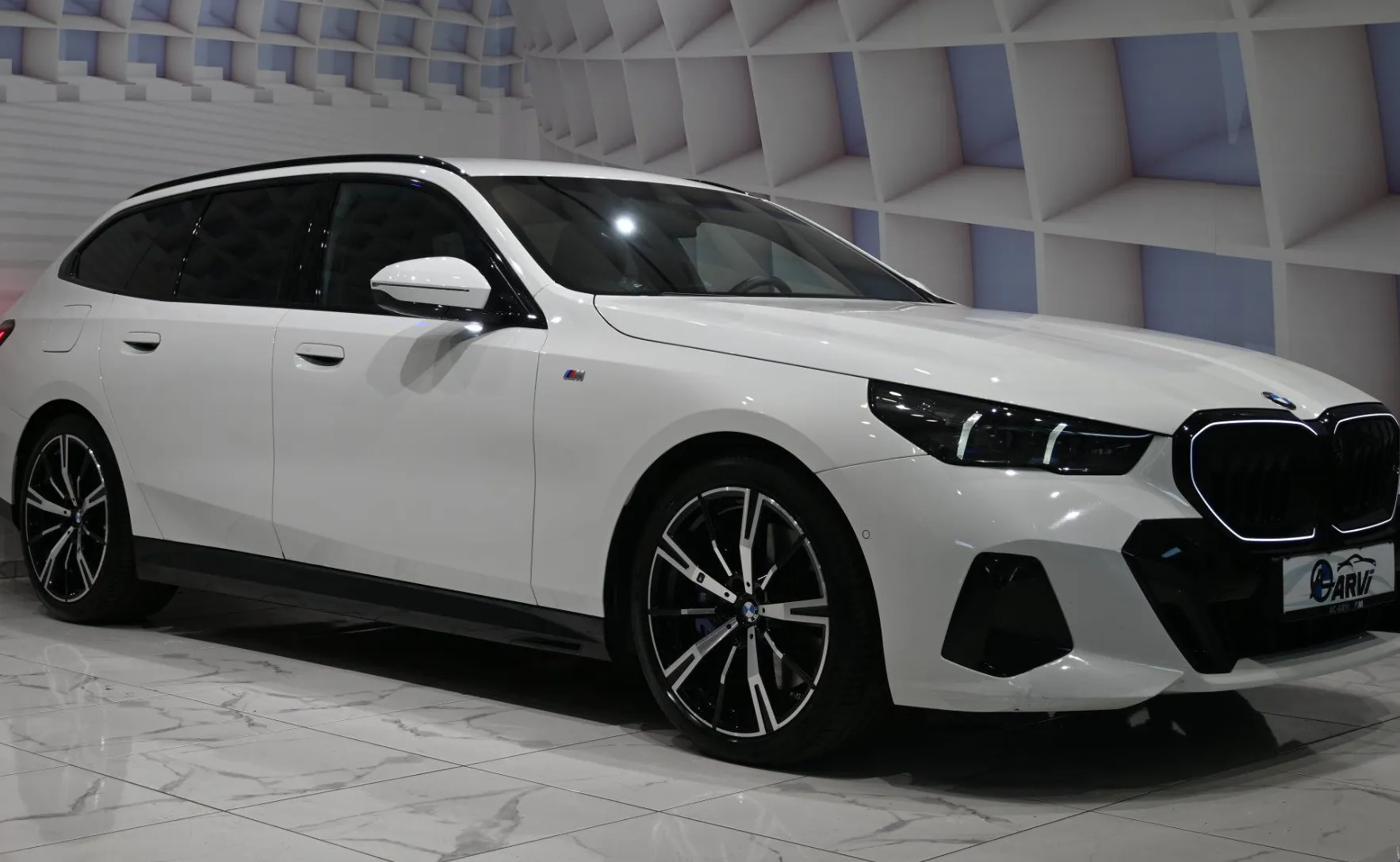 Zunanja slika - BMW Serija 5 - Touring: 540d xDrive-M.SPORT.PRO-RADAR-ICON-KAM360-KEYLE - 7
