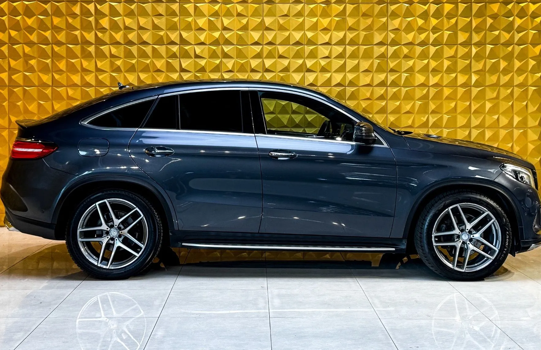 Zunanja slika - Mercedes-Benz GLE-Razred - GLE coupe AMG 350d 4MATIC-HLAJENJE-ZRACNO-360-HARMAN - 11