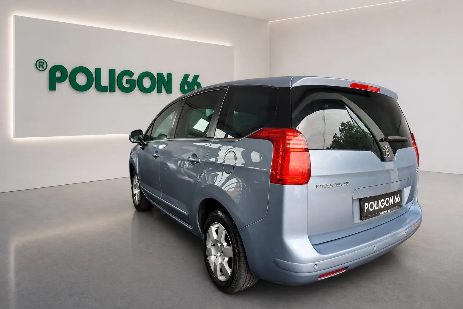 Zunanja slika - Peugeot 5008 - 1.6 HDi-ODLIČEN-GARANCIJA-SLOVENSKO POREKLO - 6