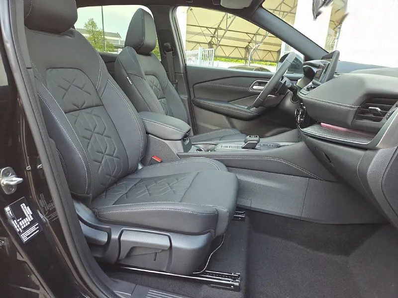 Zunanja slika - Nissan Qashqai - 1.3 DIG-T MHEV Tekna X-Tronic - 13
