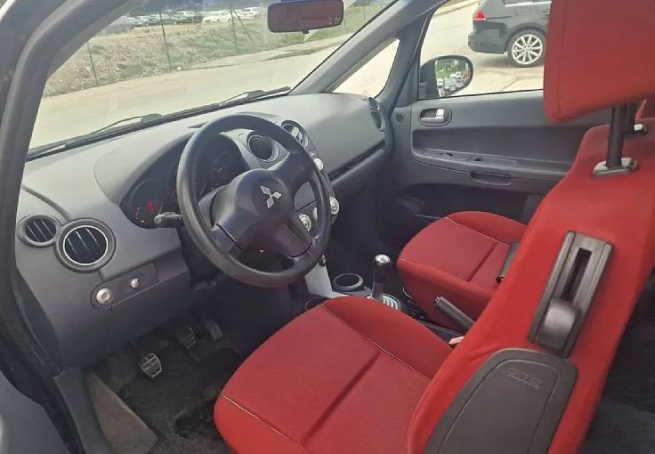 Zunanja slika - Mitsubishi Colt - CZ3 1.1 Instyle KLIMA LEPO OHRANJEN - 9