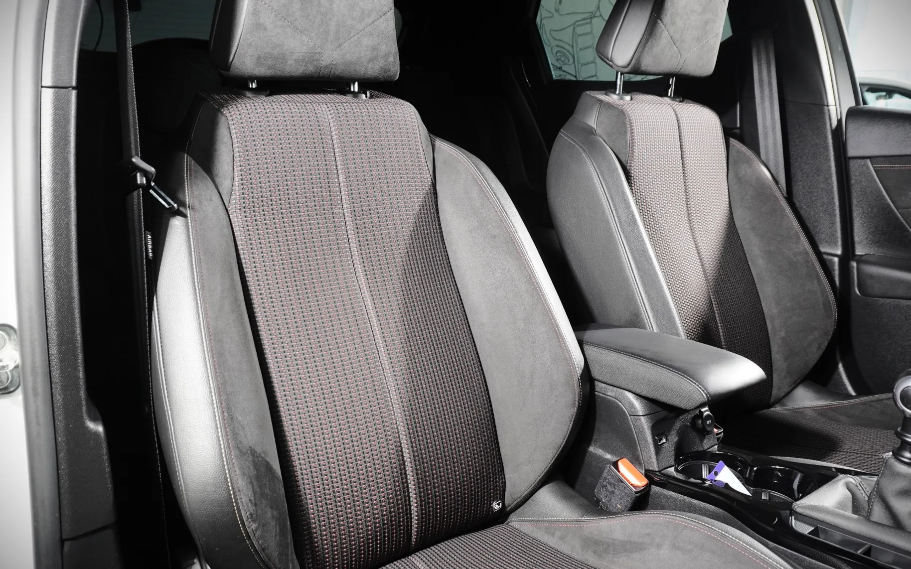 Zunanja slika - DS DS 3 - Crossback  Crossback 1,2L PureTech 100 BVM6 PERFORMANCE - 15