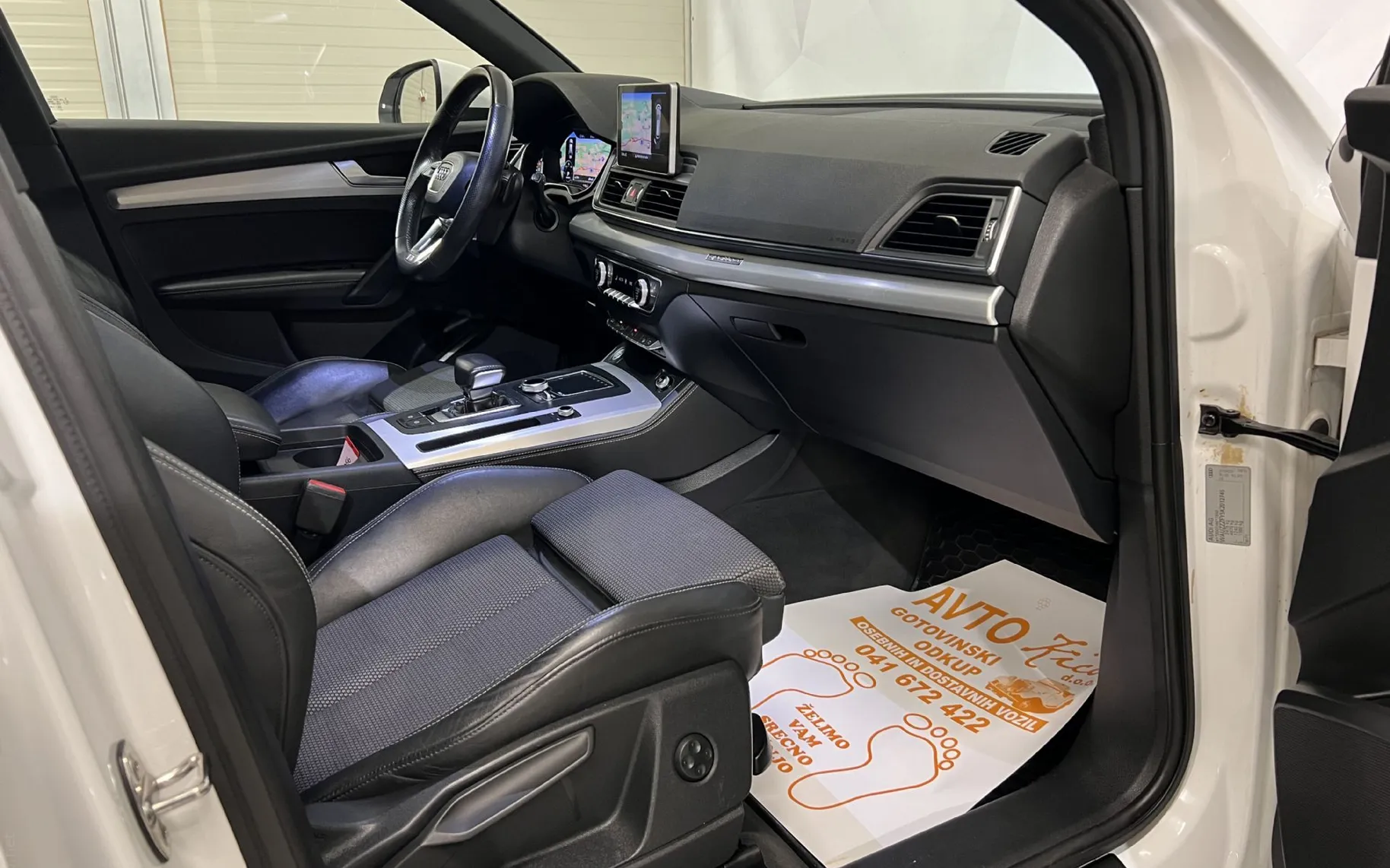Notranja slika - Audi Q5 - 40 TDI-QUATTRO-S-LINE-VIRTUAL-S-TRONIC-HEAD UP-N.. - 12