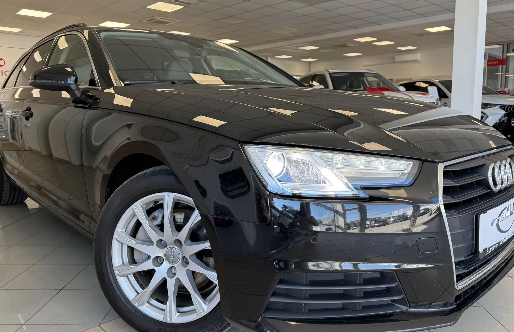Zunanja slika - Audi A4 - Avant 2.0 TDI ultra Sport S tronic 140 KW - 1