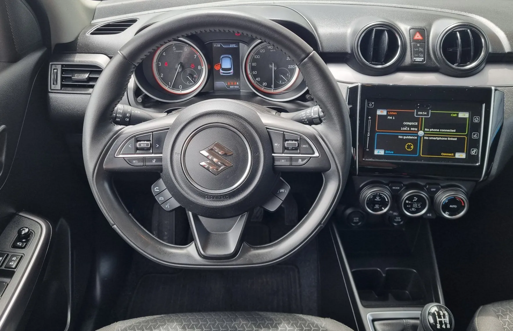 Zunanja slika - Suzuki Swift - 1.2 MHEV 4X4 - ODLIČNO OHRANJEN - AKCIJSKA CENA - 12