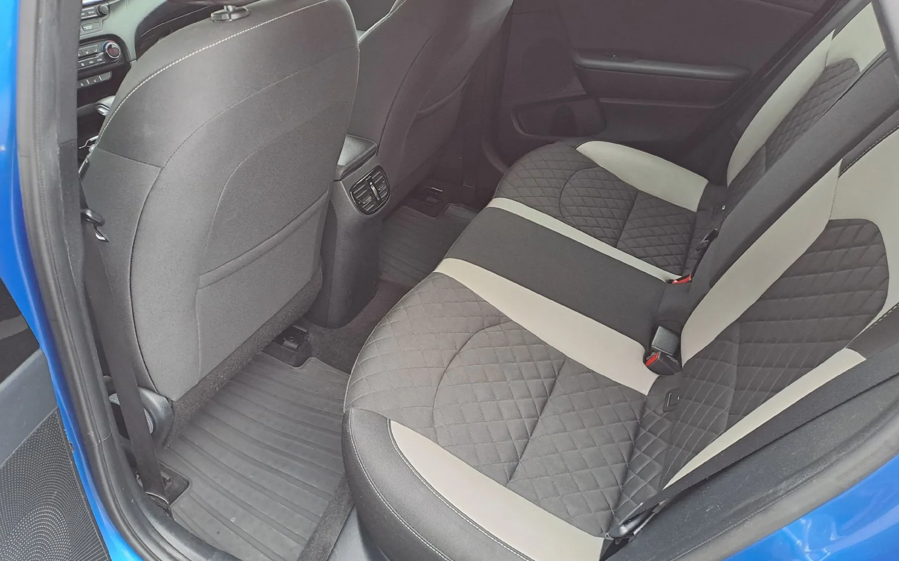Zunanja slika - KIA Ceed - 1.4 T-GDi GT-Line ISG 7 DCT 103 kW - 10