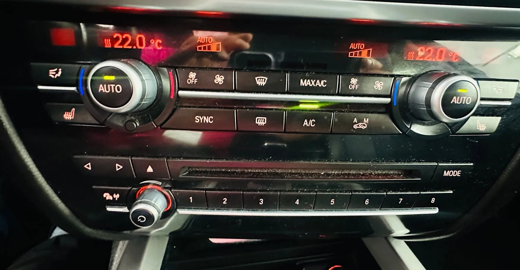 Zunanja slika - BMW X5 - serija : xDrive25d Avt.NAVI.USNJE.LED.160 KW+4ALU+GUME NOVE - 17