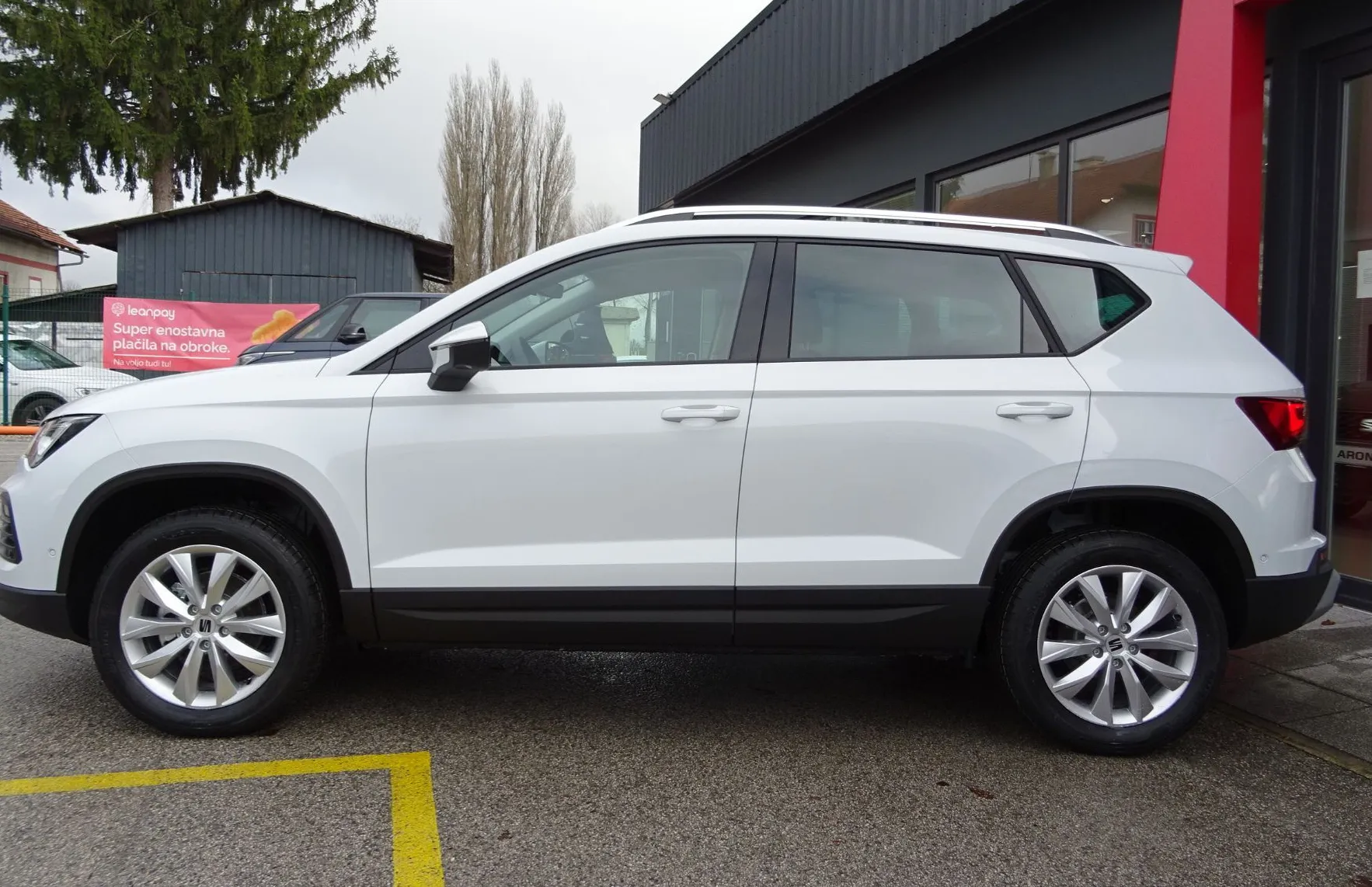 Zunanja slika - Seat Ateca - 1.5 TSI 150 KM STYLE EDITION - VLEČNA KLJUKA - - 4