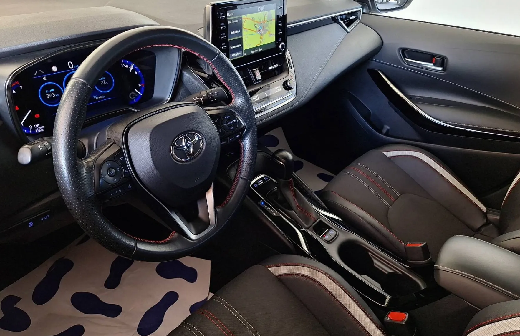 Zunanja slika - Toyota Corolla - TS Hybrid 1.8 VVT-i GR Sport •VL.KLJUKA•SLO• - 10